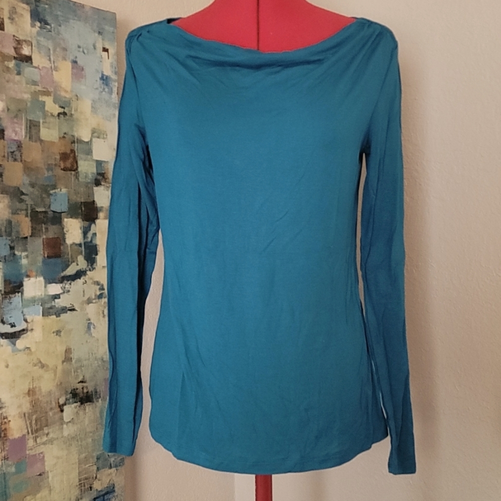 Drape neck tee